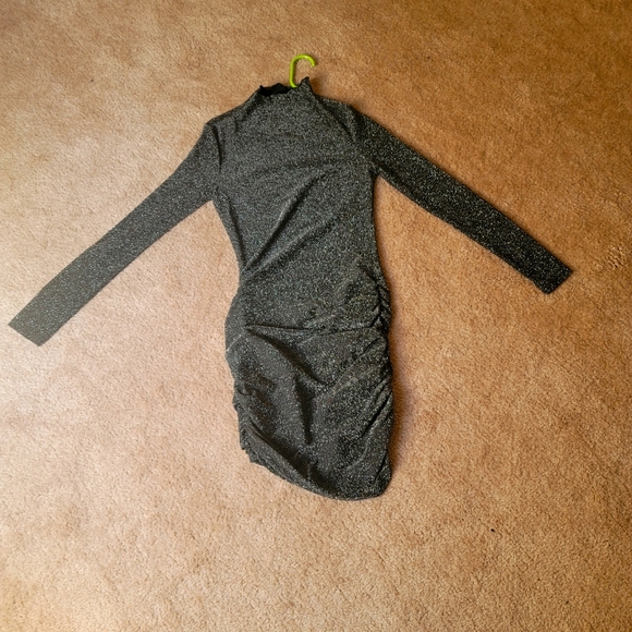 Dresses & Skirts - Sexy black sparkling dress